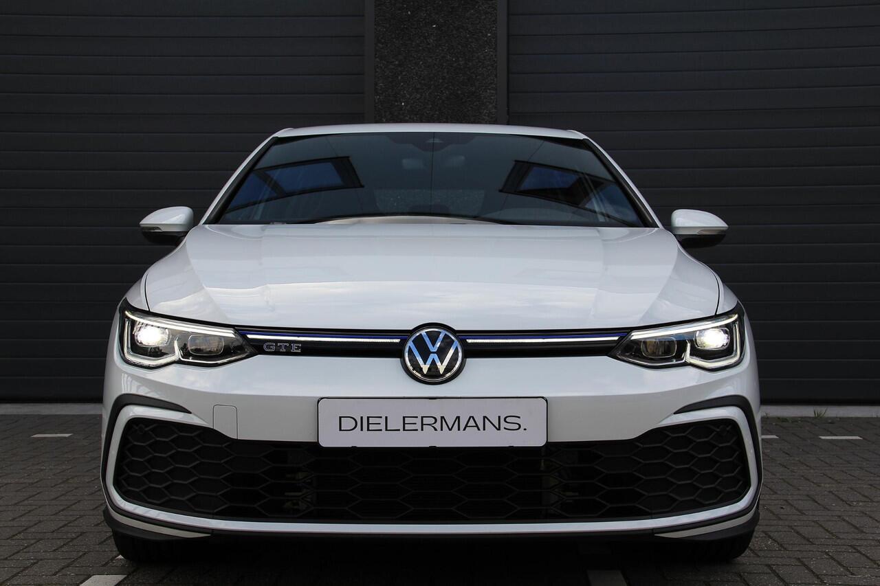 Volkswagen GOLF 1.4 eHybrid GTE 19" Adelaide | Sfeerverlichting | Apple Carplay | Parkeersensoren rondom | Nieuwstaat!