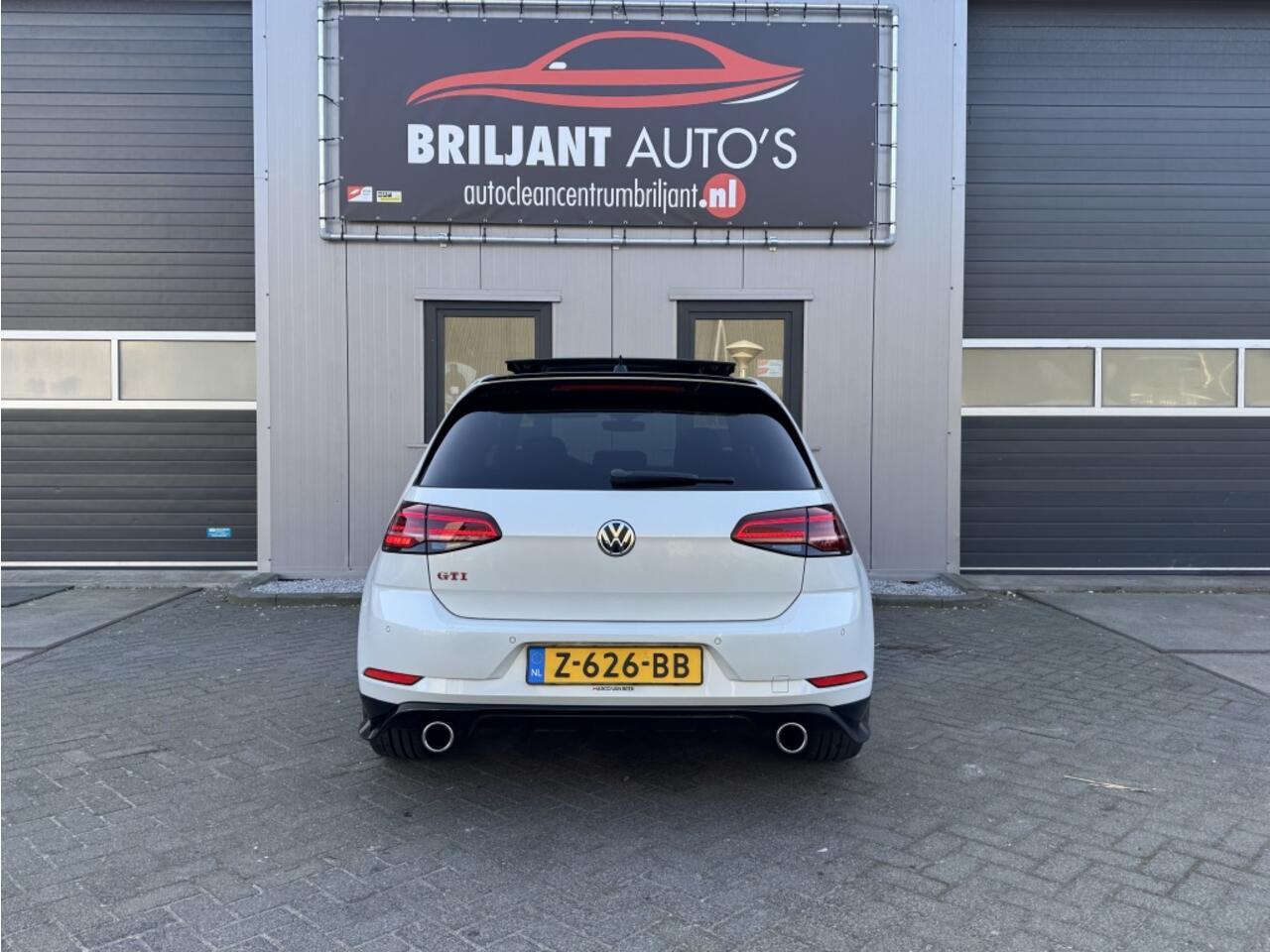 Volkswagen GOLF GTI Tcr