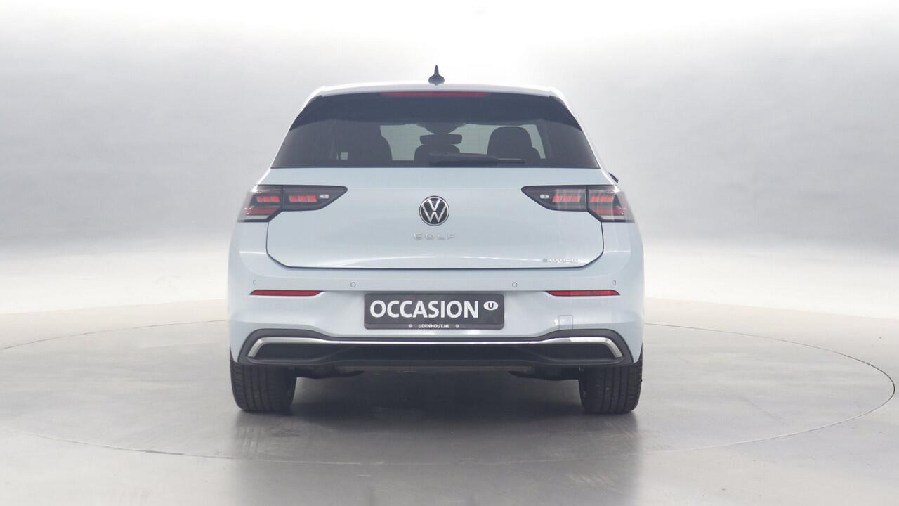 Volkswagen GOLF 1.5 eHybrid 204pk Style Edition DSG / Navigatie via App Connect / Stoel+Stuurverwarming / Camera