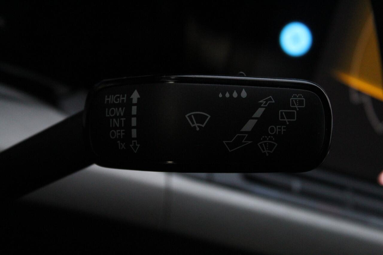 Volkswagen GOLF 1.0 TSI Life