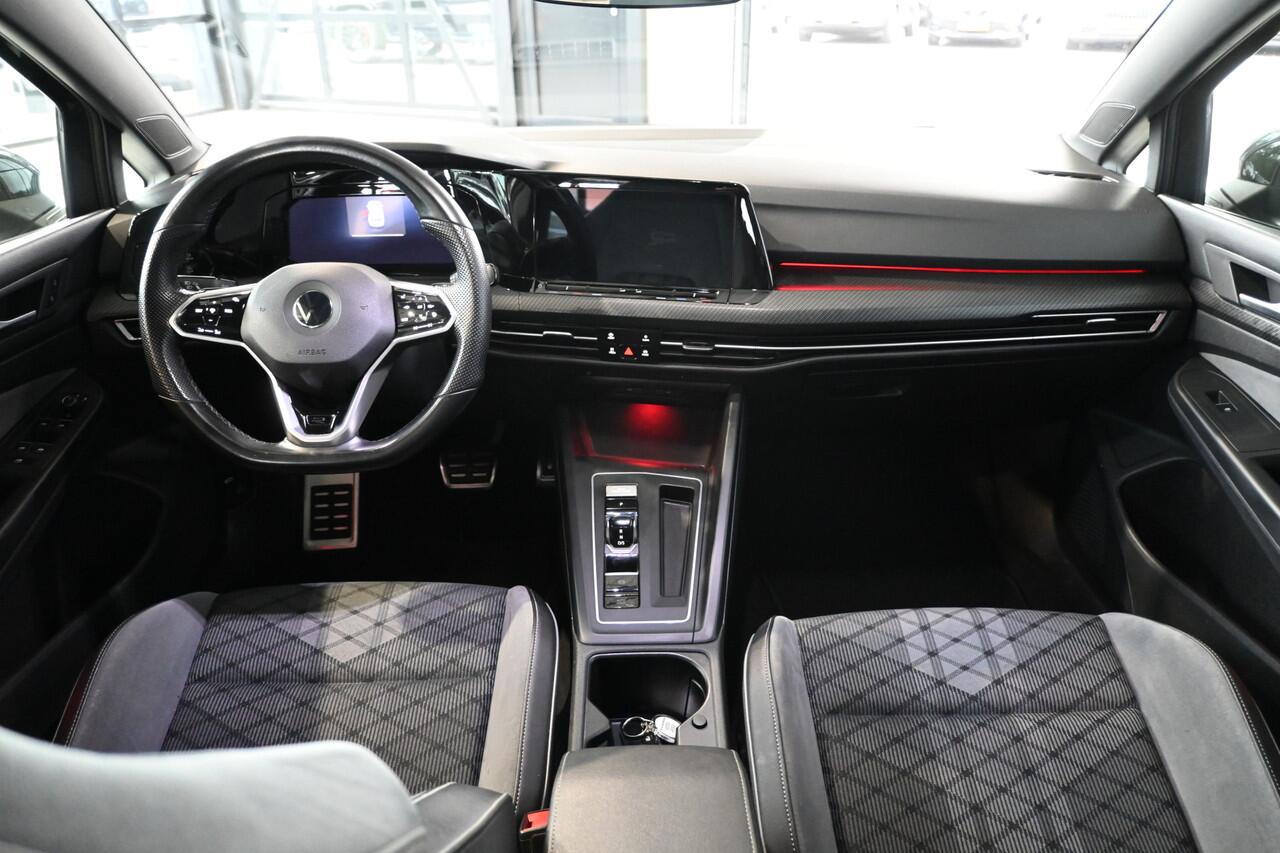 Volkswagen GOLF 1.5 eTSI R-Line Automaat Adaptief Navigatie Caplay LED Rijklaarprijs Inruil Mogelijk!