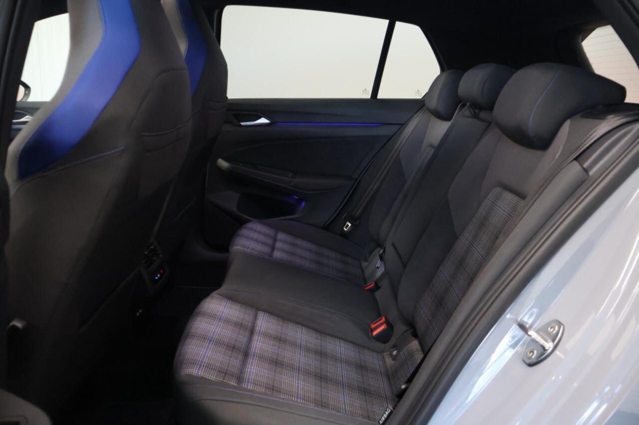 Volkswagen GOLF 1.5 eHybrid GTE 272pk | Panoramadak | Matrix | Trekhaak elektr.