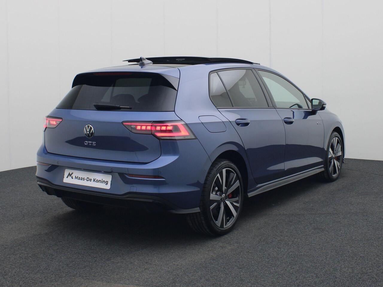 Volkswagen GOLF 1.5eHybrid 200kW/272PK GTE · Panoramadak · 360°Camera + Parkeersensoren · Stoelverwarming · Garantie t/m 23-03-2030 of 100000km.