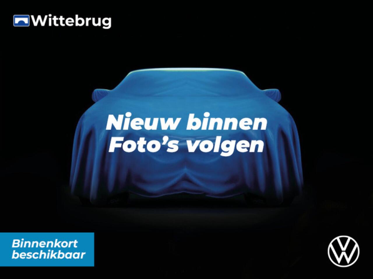 Volkswagen GOLF 1.4 eHybrid Style Elek. Stoelverstelling met Memory Bestuurder / Stoelverwarming / Navi / Carplay / Parkeersensoren vóór en achter