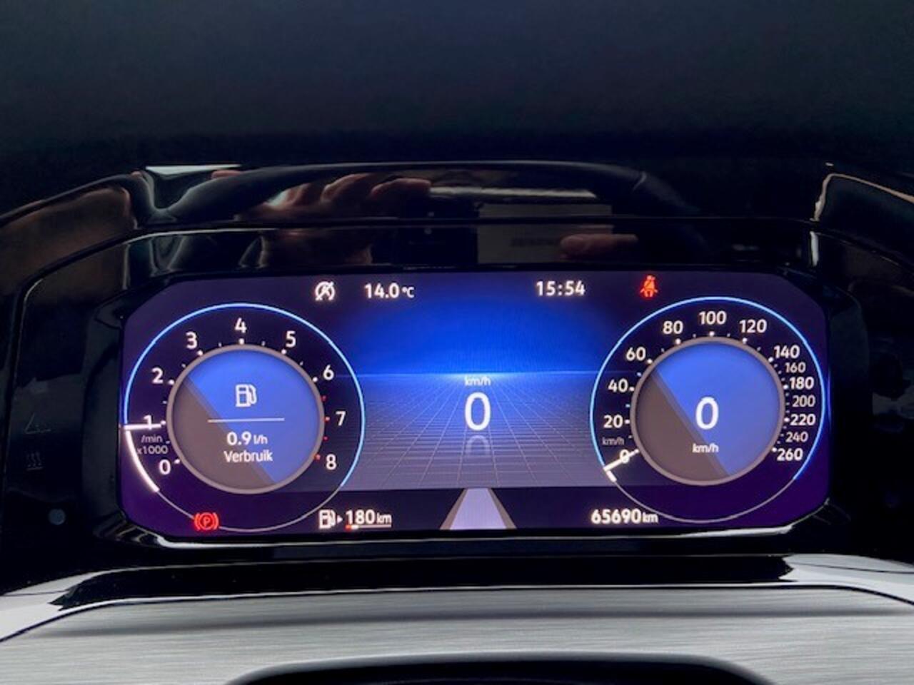 Volkswagen GOLF 1.5 TSI Style / APP.Connect / 17"LMV / Elektr. bestuurdersstoel