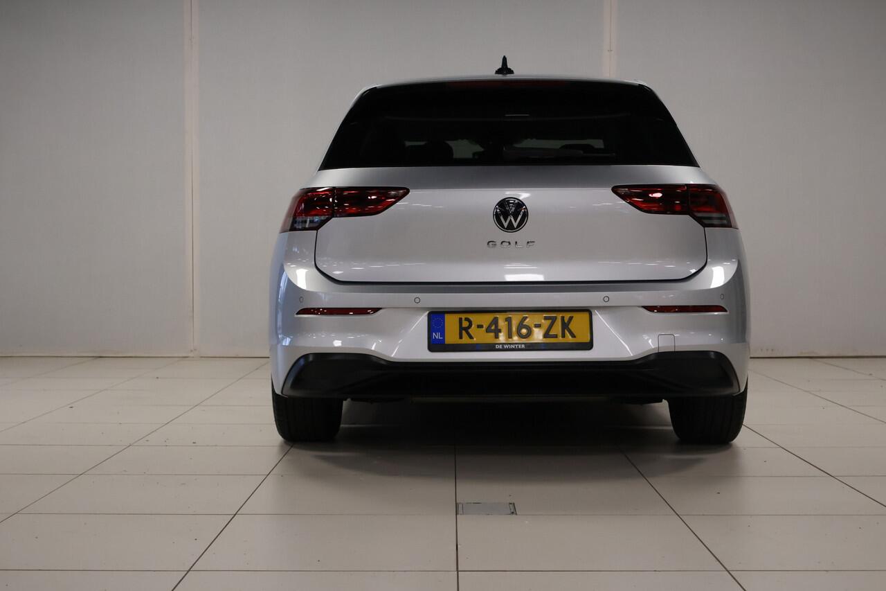 Volkswagen GOLF 1.0 TSI Life Business .