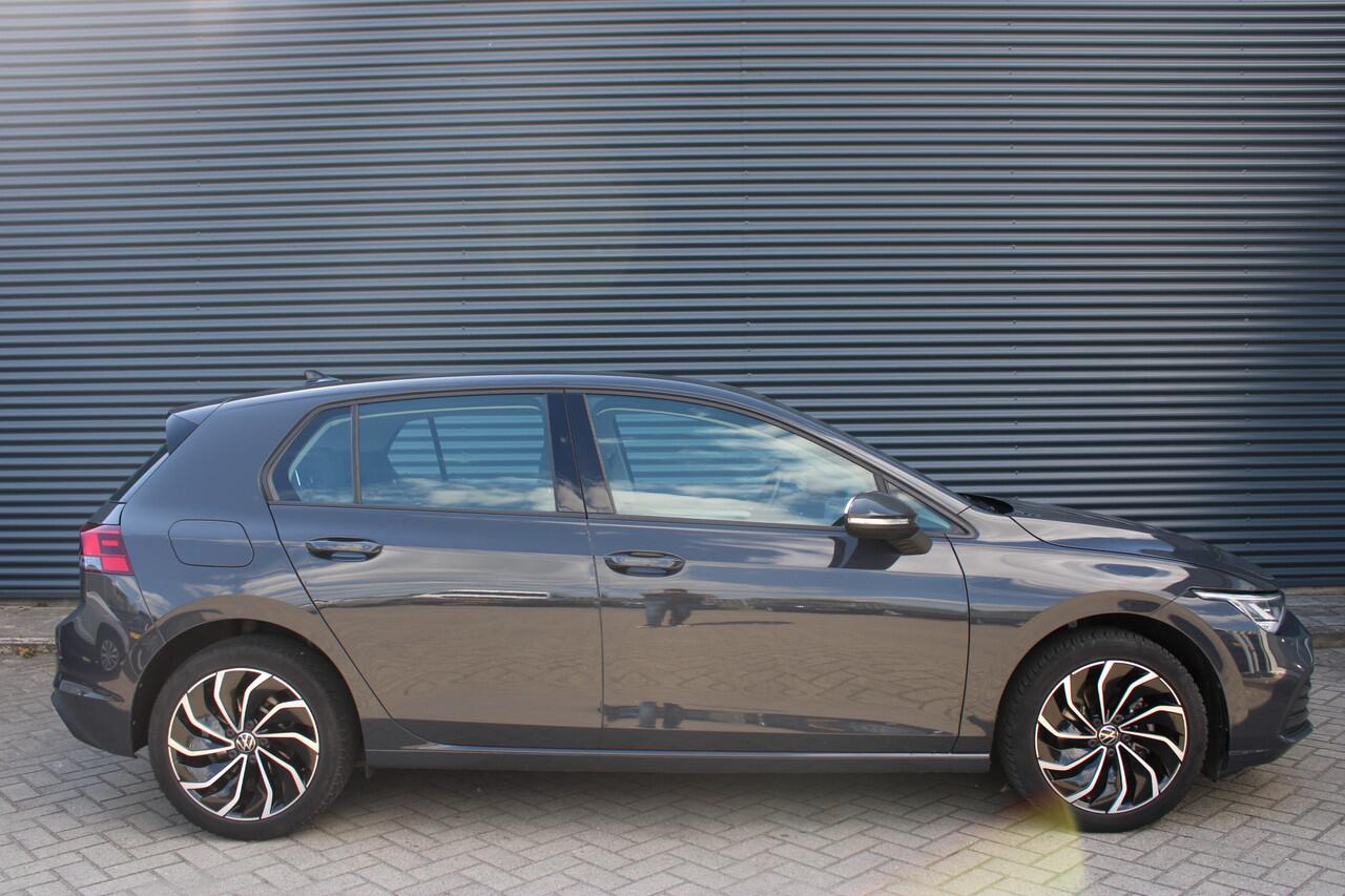Volkswagen GOLF 1.0 TSI Life Led Adaptive-Cruise Vitual-Cockpit Trekhaak