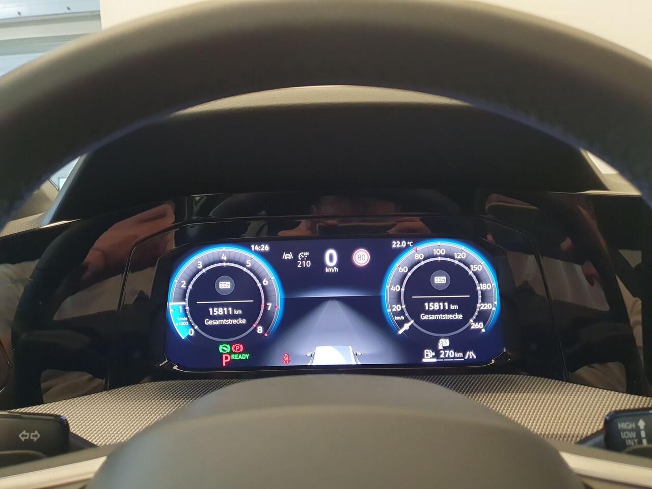 Volkswagen GOLF 8.5 1.5 eTSI 150pk DSG/AUT R-Line Panoramadak, Camera, ACC