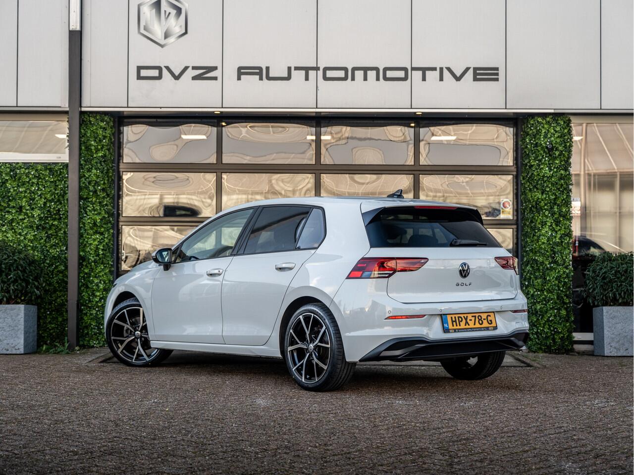 Volkswagen GOLF 8 1.5 TSI 130PK Life | Ambient | Carplay | Lounge |