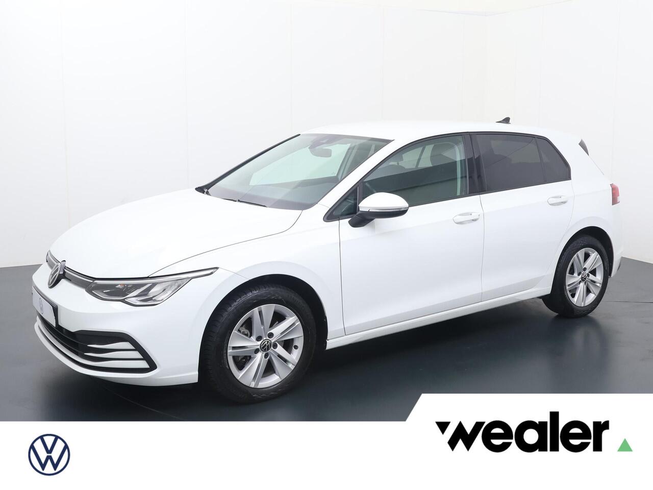 Volkswagen GOLF 1.0 TSI Life | 110 PK | Multifunctioneel stuurwiel | Cruisecontrol | Stoelverwarming | Achteruitrijcamera |