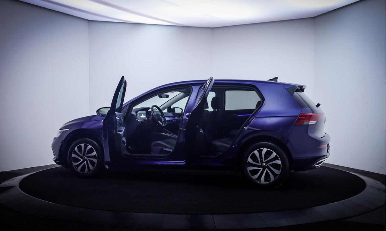 Volkswagen GOLF 1.0eTSI Dsg Life Business FULL LED | CAMERA | STUUR+STOELVERW | NAVI | ACC | PDC V+A | LMV
