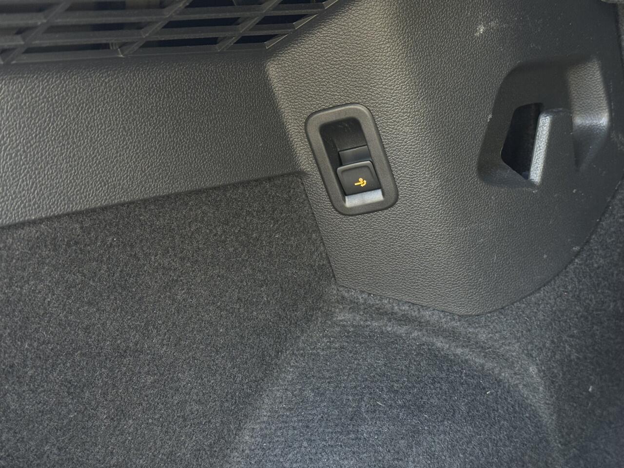 Volkswagen GOLF 1.4 eHybrid GTE Trekhaak | Leer | Stoelventilatie