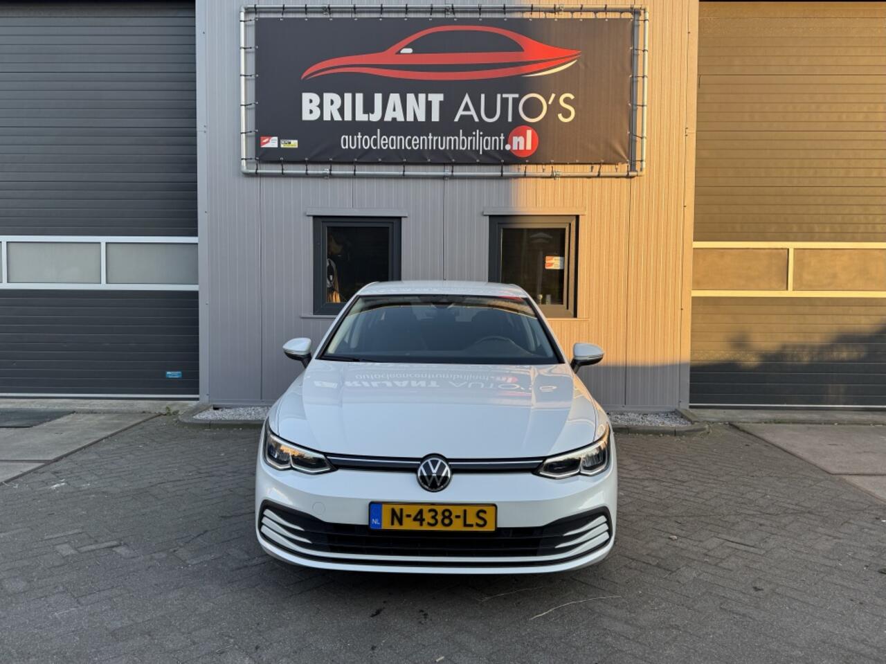 Volkswagen GOLF 8 R design TSI Golf