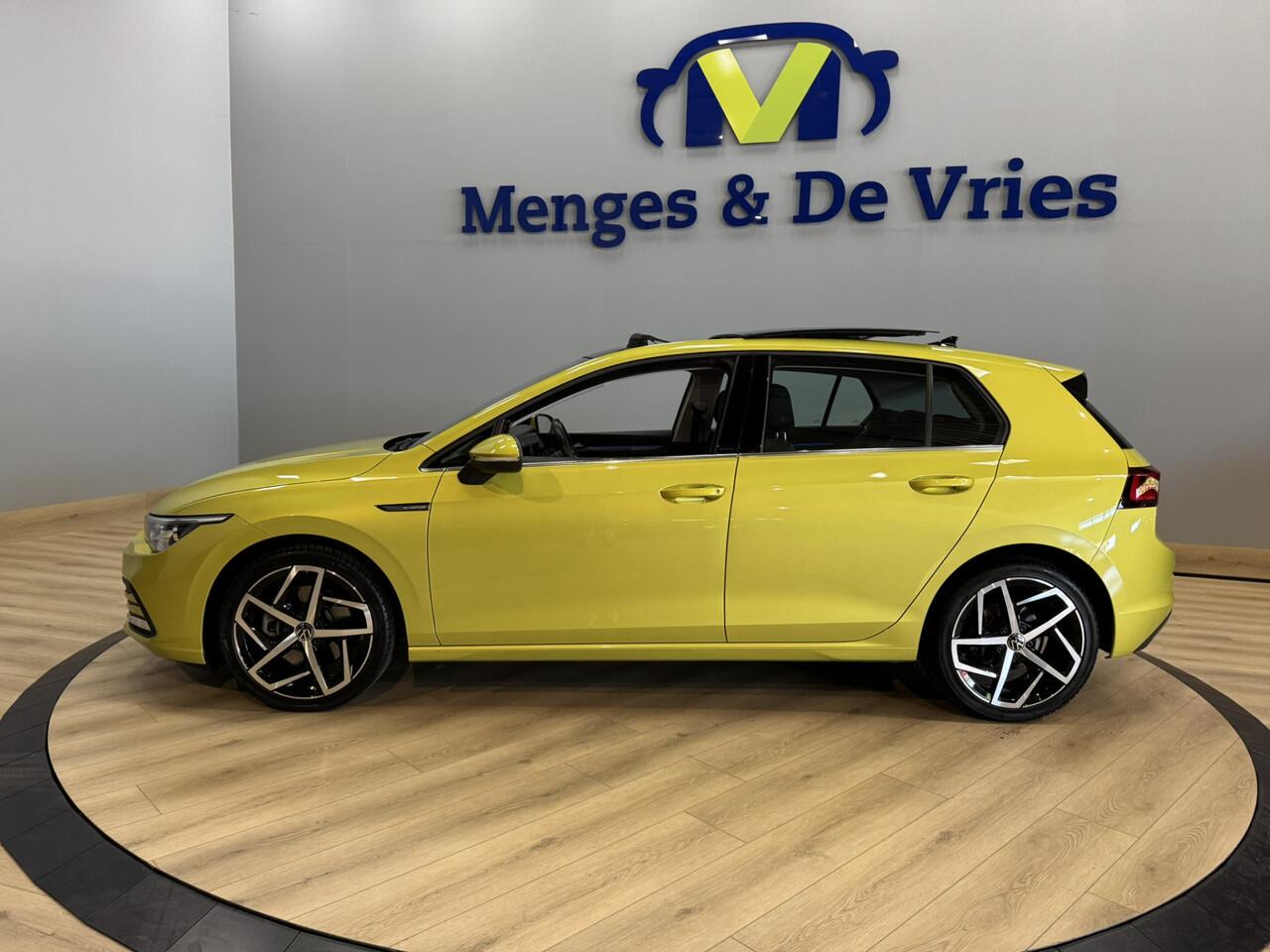 Volkswagen GOLF 1.5 eTSI Style Airco ECC | IQ LED Light | Panorama | Sfeer | Massage | Apple Carplay | Memory | Stuur verwarming | Adaptive Cruise | Isofix | NAP |