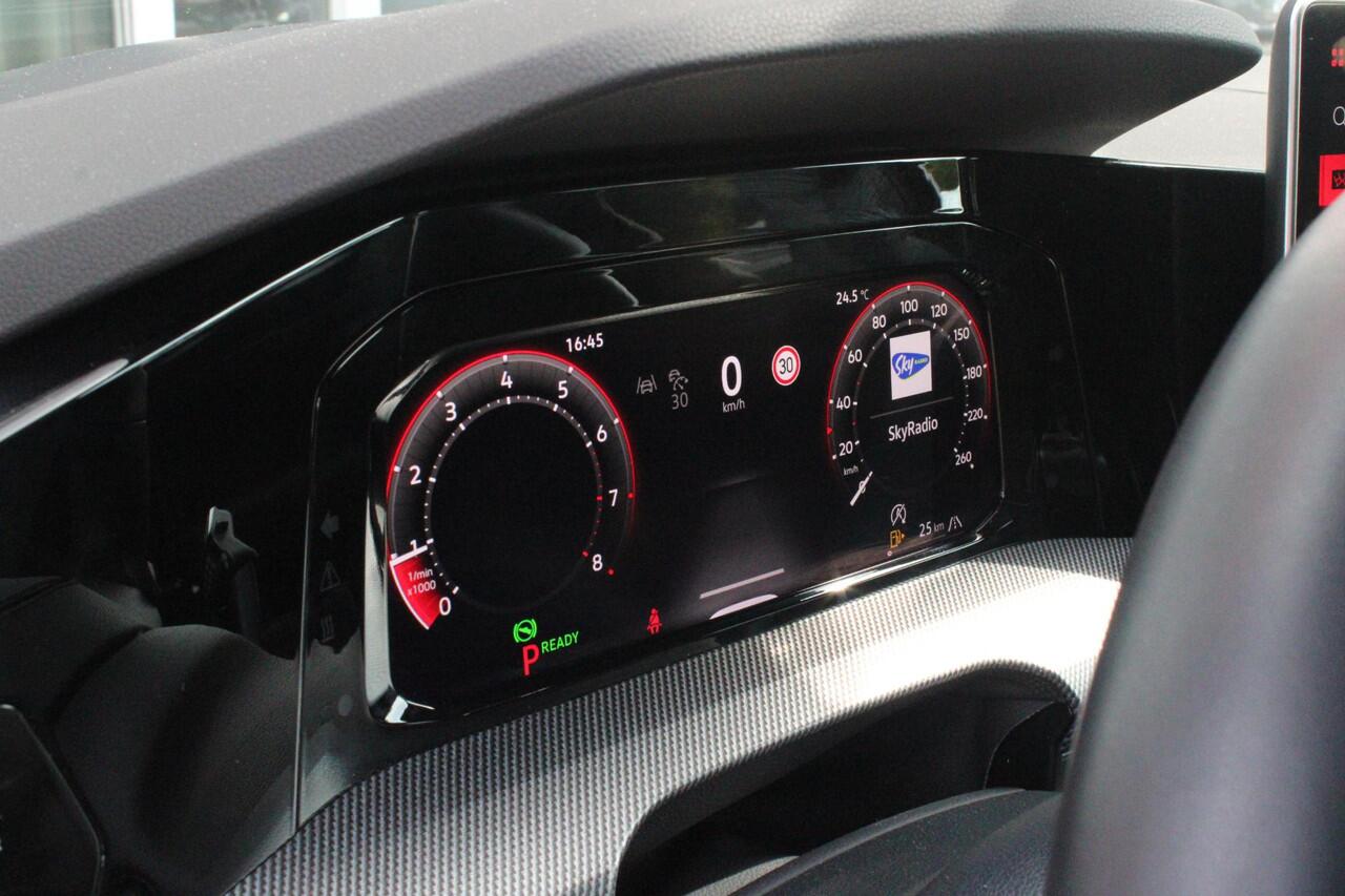 Volkswagen GOLF 8.5 1.5 eTSI 150PK AUTOMAAT R-LINE EDITION | PANORAMISCH SCHUIF/KANTEL DAK | LICHTMETALEN VELGEN 18" "YORK" | 360? CAMERA | 3-ZONE AIRCONDITIONING INCL. AIRCARE | RIJASSISTENT PAKKET O.A. ADAPTIVE CRUISE CONTROL, LANE ASSIST, DODEHOEK DETECTIE | NAVIGATIE