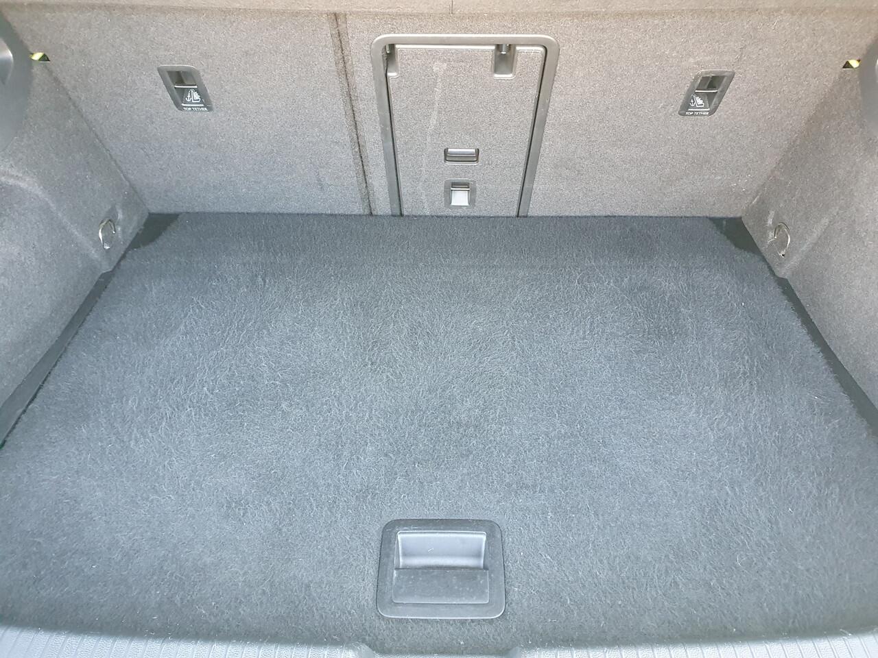 Volkswagen GOLF 1.0 eTSI Life Business CARPLAY/CAMERA/DIG.COCKPIT/LMV