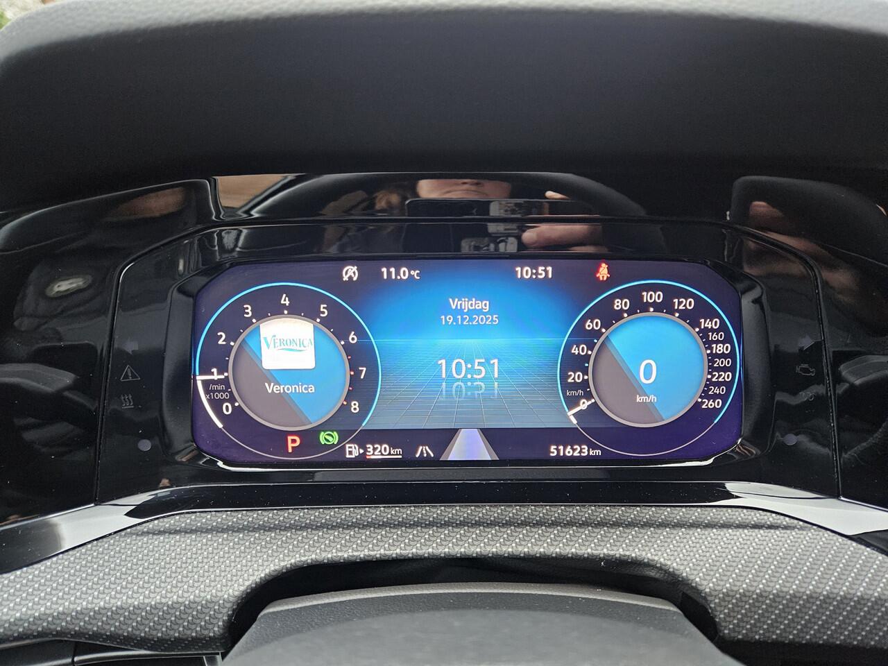 Volkswagen GOLF 1.5 eTSI R-Line