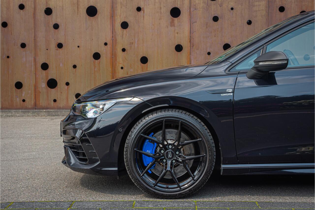 Volkswagen GOLF R 2.0 TSI R 4Motion | AKRAPOVIC | STAGE 2 | IQ.DRIVE | PANO | PERFORMANCE |