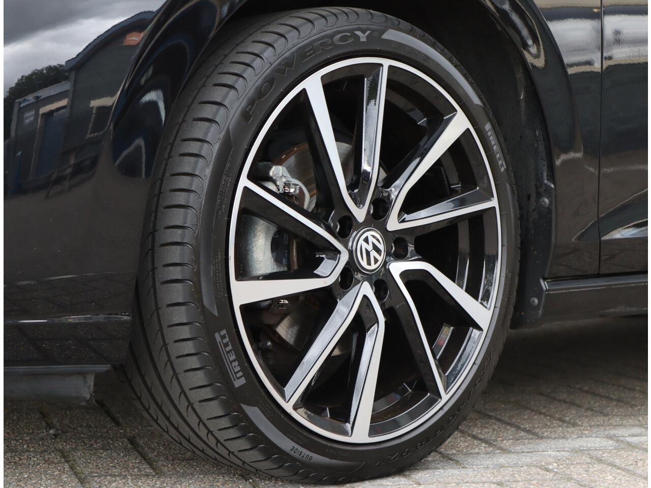 Volkswagen GOLF Variant 1.0 TSI Life | Navigatie | Adaptieve Cruise | Org. NL