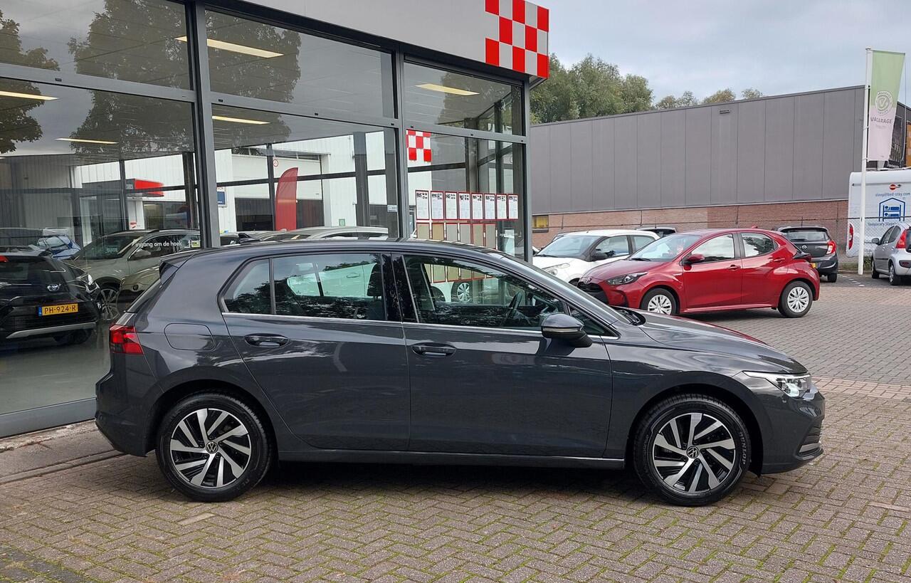 Volkswagen GOLF 1.4 eHybrid Style