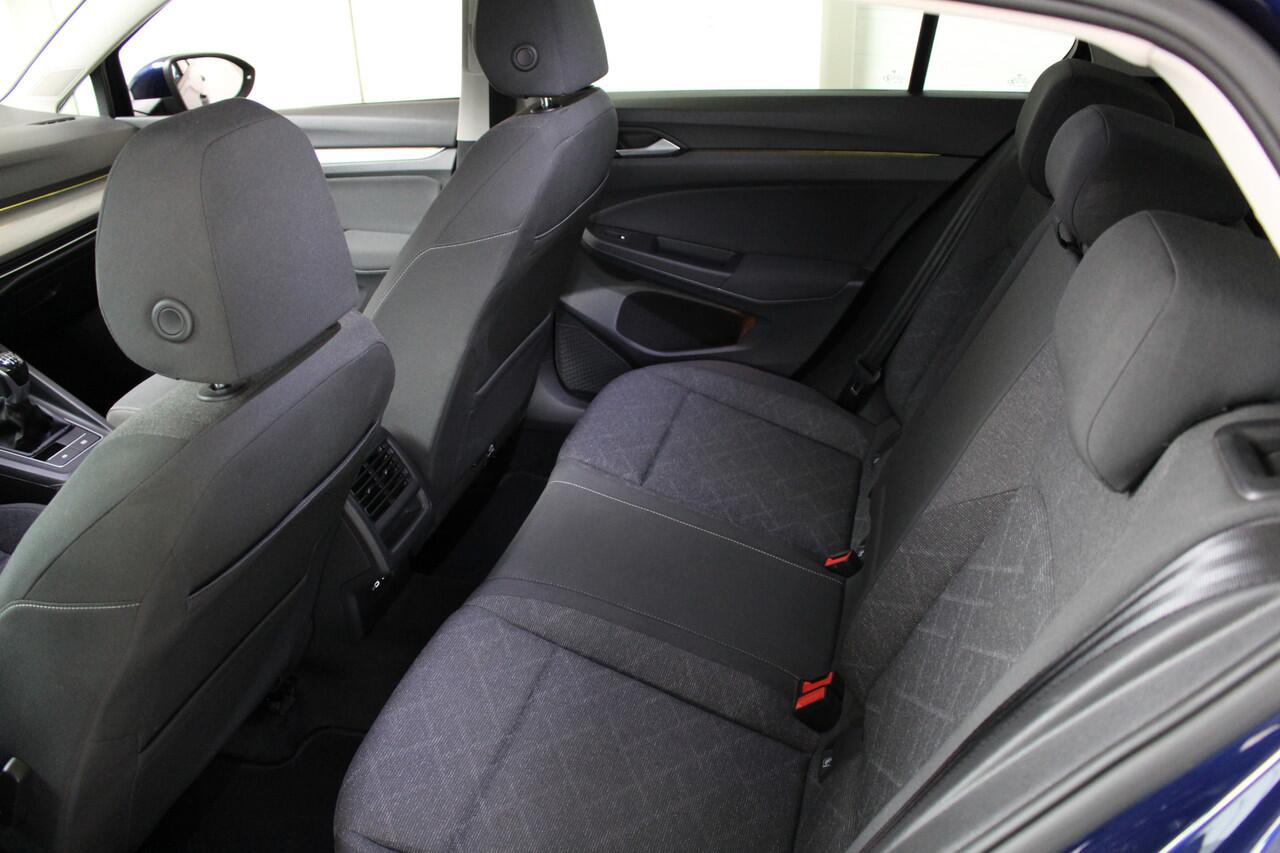 Volkswagen GOLF 1.5 TSI Life Automatische Airco | Apple Carplay | Android Auto | lichtmetalen Velgen