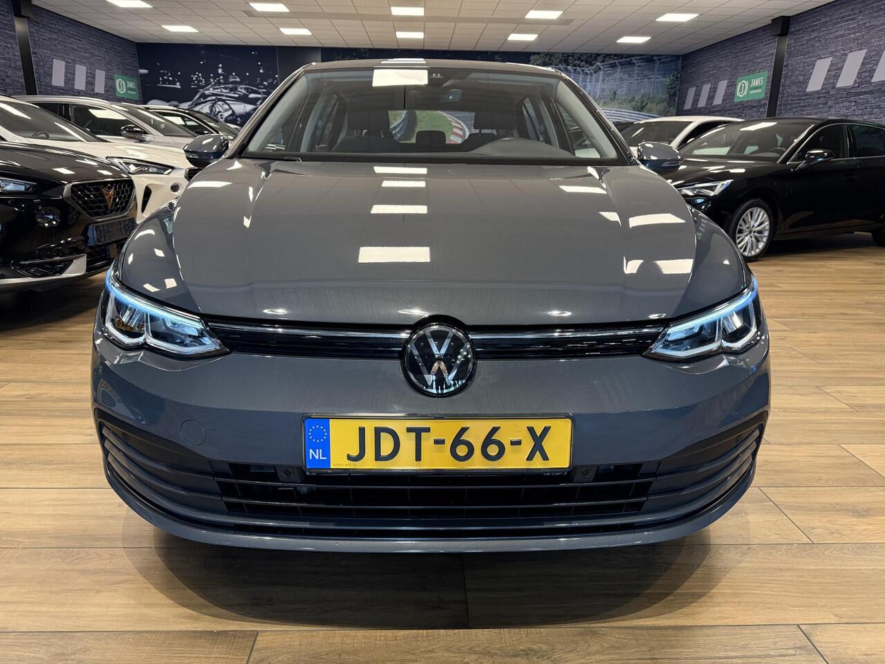 Volkswagen GOLF 1.0 eTSI Life Business |CarPlay|Navigatie|Clima|Achteruitrijcamera|DSG|