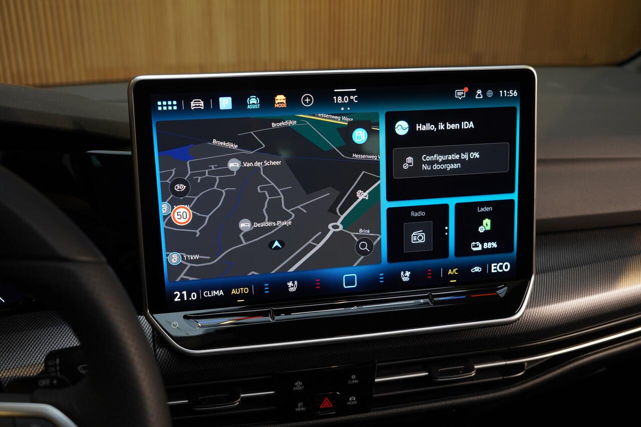 Volkswagen GOLF 1.5/272pk eHybrid GTE|2025|Panoramadak|Leer+Memory|Matrix LED|Trekhaak|19"Blackstyle|Cruise+ACC|PDC+Assist+Camera|LED-Mistlampen|VOL!