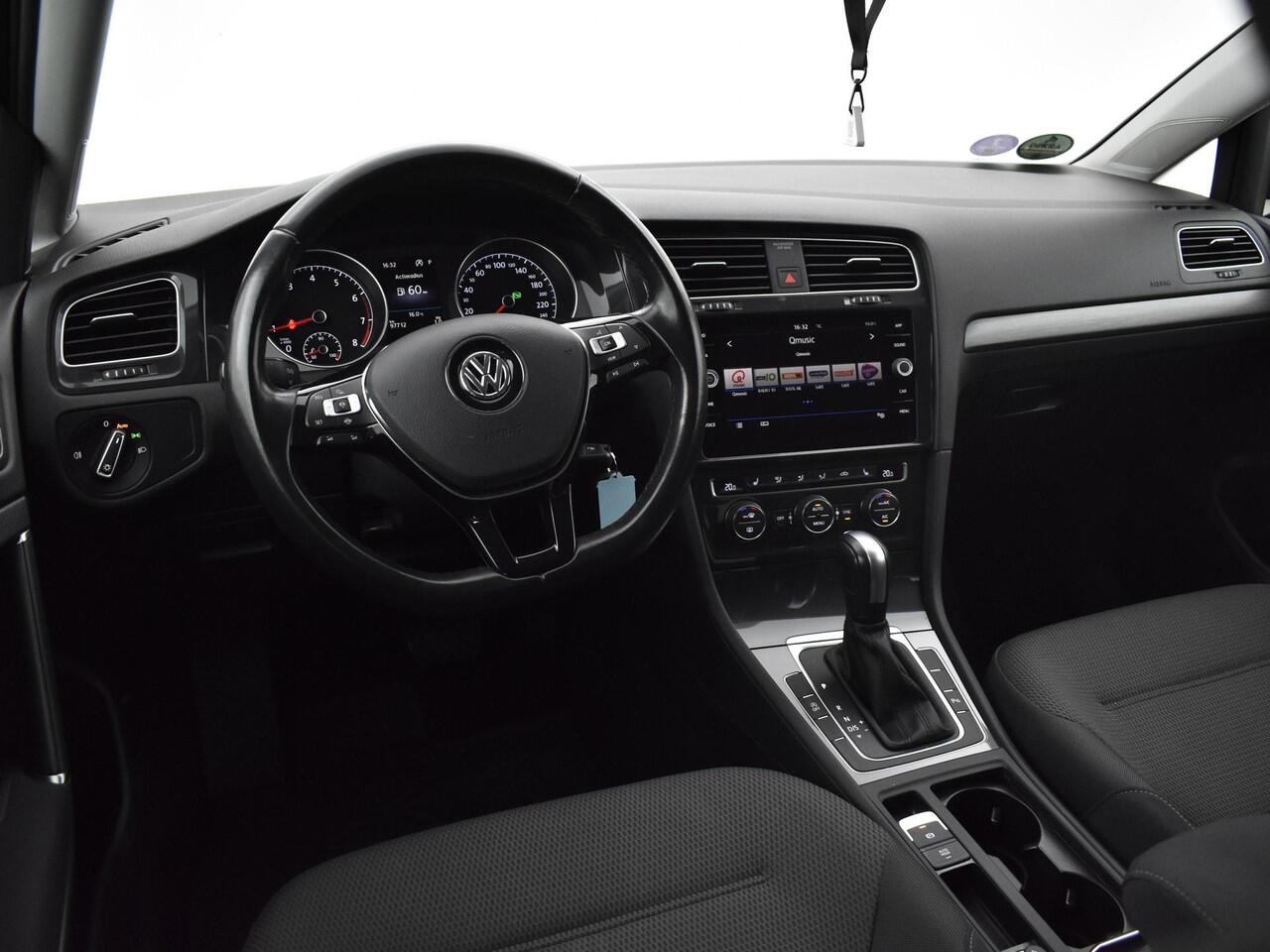 Volkswagen GOLF Variant 1.5 TSI 150pk DSG Highline · Apple/Android Car Play · P-Sensoren · Trekhaak · Stoelverwarming · Getint Glas · 15'' Inch ·