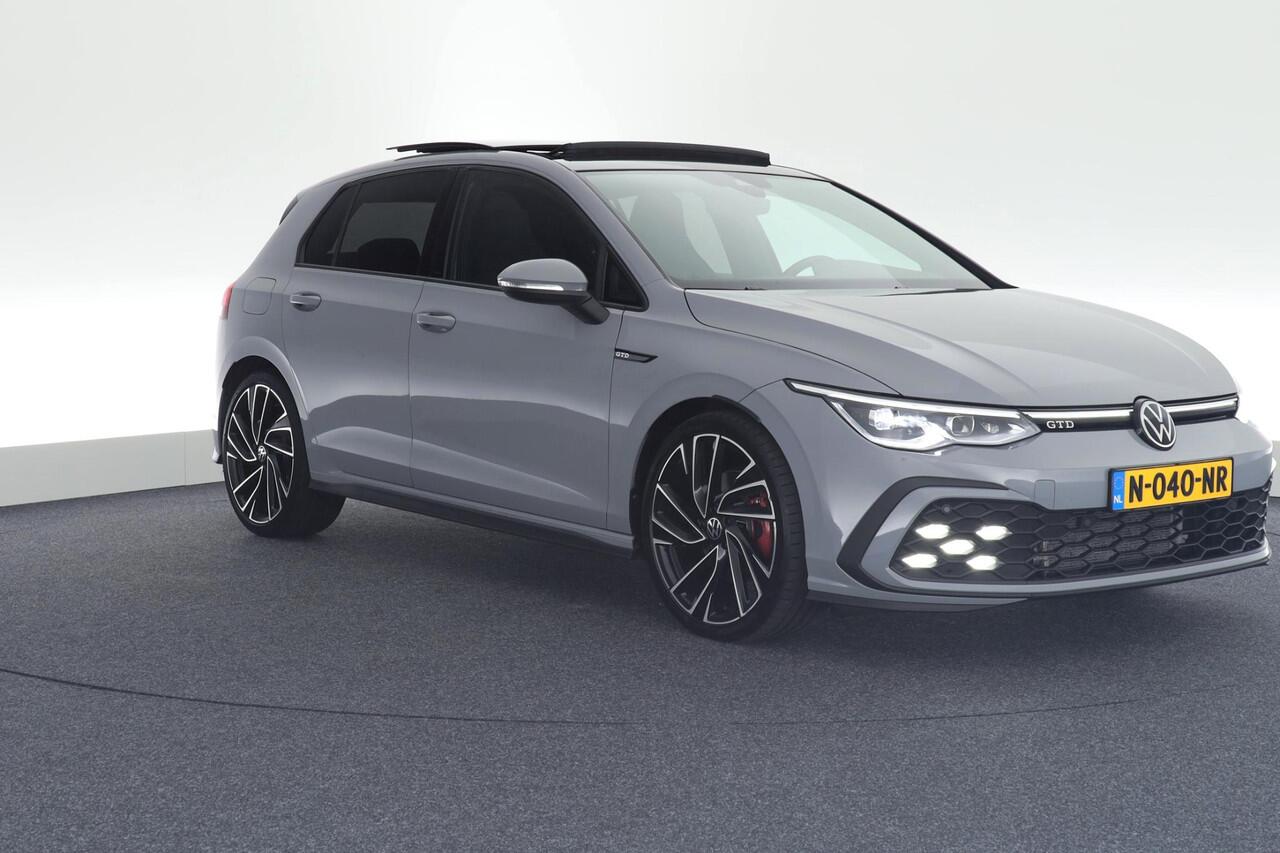 Volkswagen GOLF 2.0 TDI 200pk DSG GTD Panoramadak Camera Virtual Cockpit Navigatie