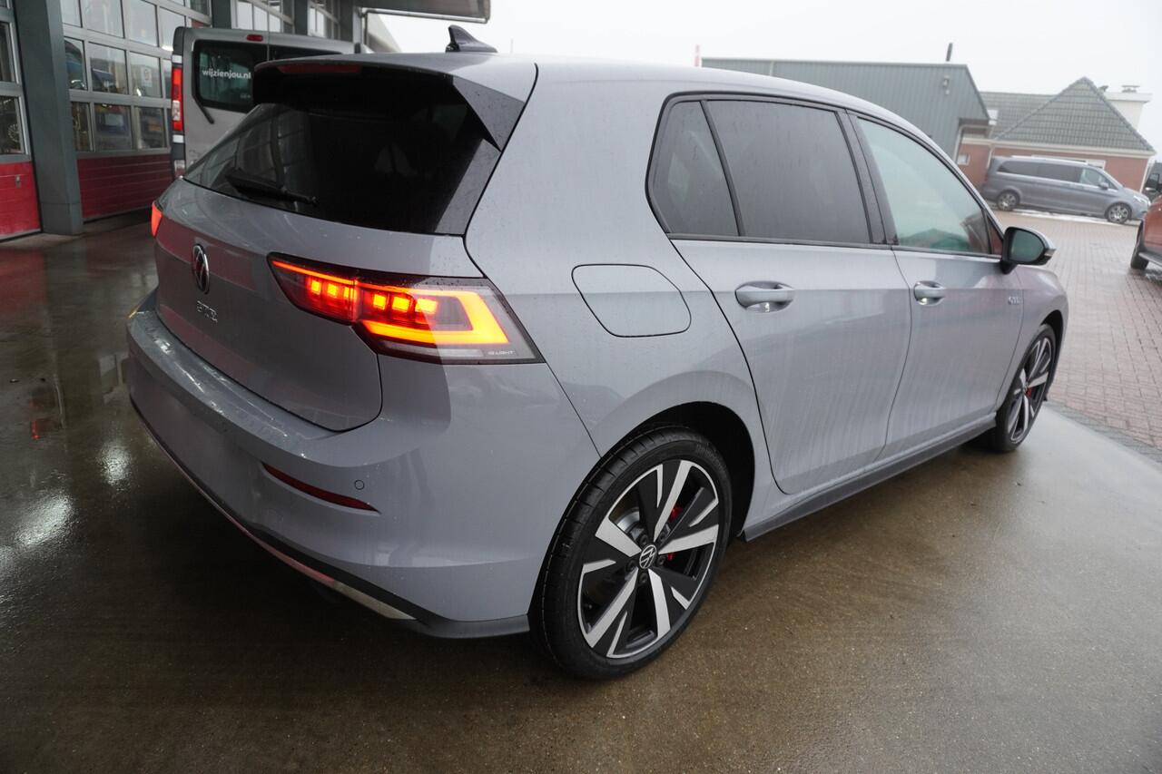 Volkswagen GOLF 1.5 eHybrid GTE 272PK Automaat Black Style nr. V145 | Climate | Adap.Cruise | 360 camera | Navigatie via Apple-Android