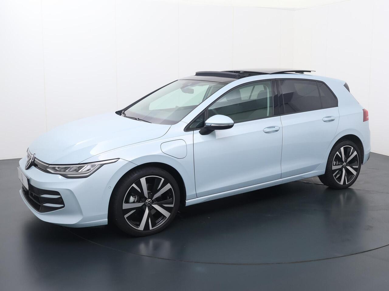 volkswagen-golf-1.5-ehybrid-life-ed