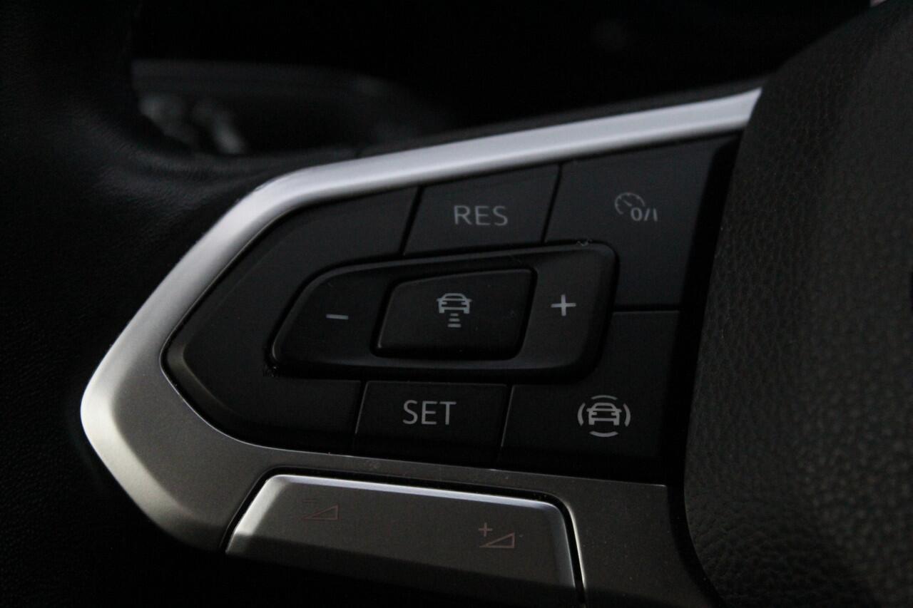 Volkswagen GOLF 1.0 TSI Life