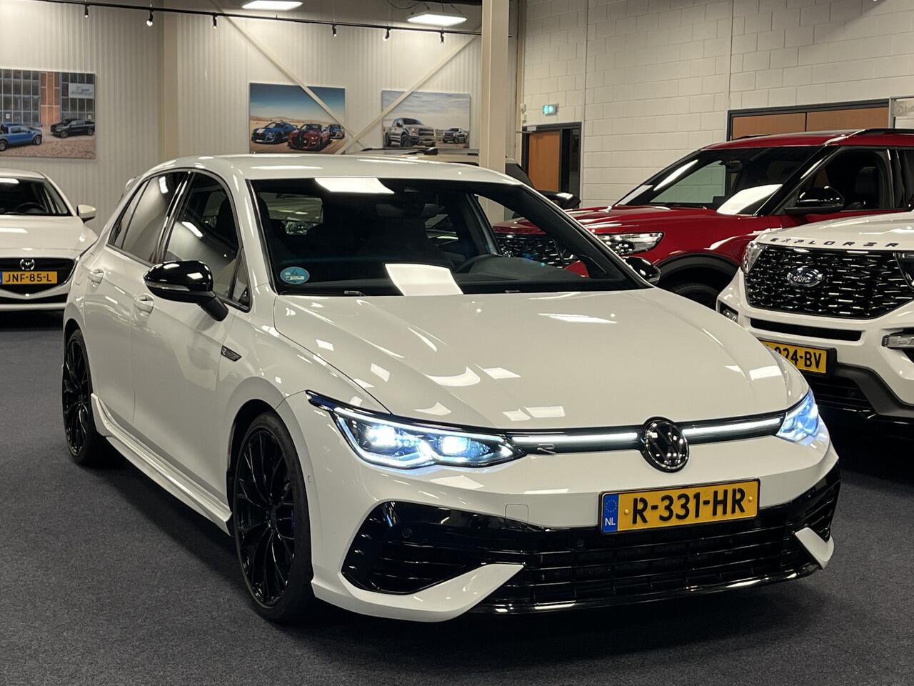 Volkswagen GOLF 2.0 TSI R 320PK 4Motion Performance Pack 19inch Remus DCC