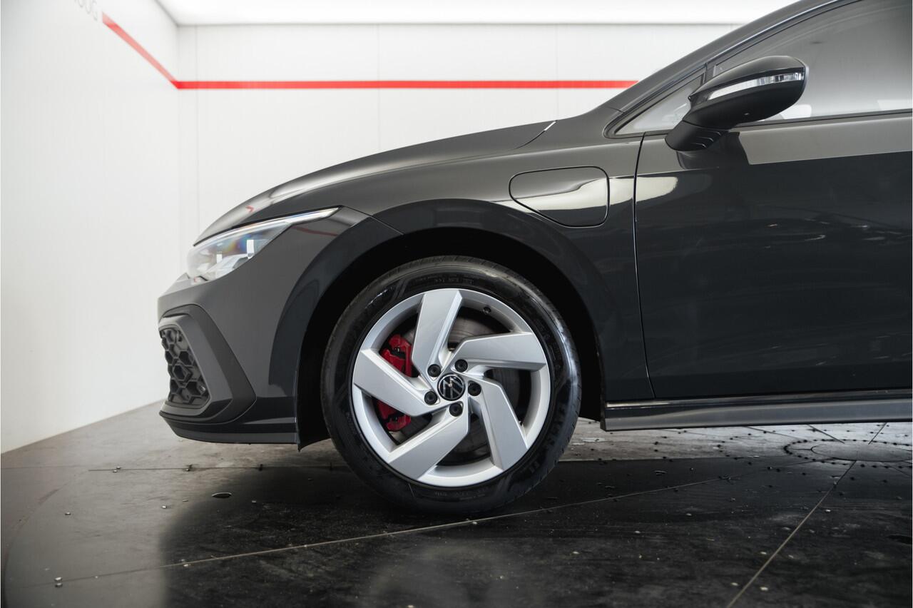 Volkswagen GOLF 1.4 GTE IQ-Licht ACC Applecarplay Mistlampen voorzijde Sfeerverlichting