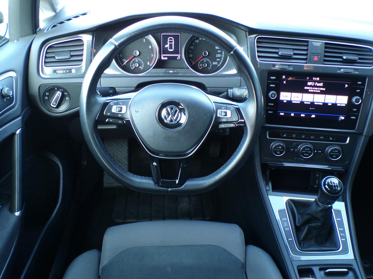 Volkswagen GOLF 1.0 TSI Comfortline Business, Carplay + Android Auto / ErgoActive / Camera + Sensoren / Adaptive Cruise