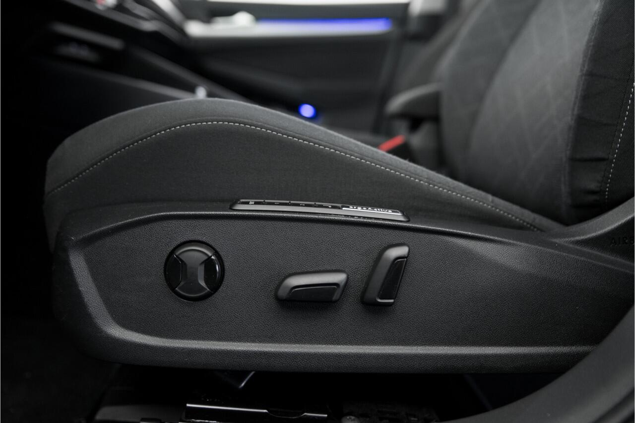 Volkswagen GOLF Variant 1.0 eTSI Life