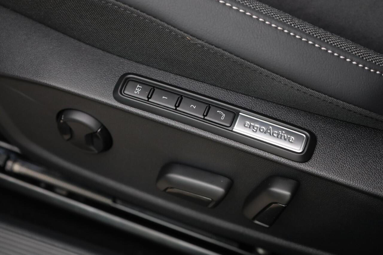 Volkswagen GOLF Variant 1.5 eTSI Life Business 116PK / 85kW, DSG, Digitaal instrumentenpaneel, Apple Carplay & Android Auto, navigatie, verwarmbare voorstoelen met massagefunctie, LED koplampen, adaptieve cruise control (acc), parkeersensoren voor en achter (pdc), DAB+, 