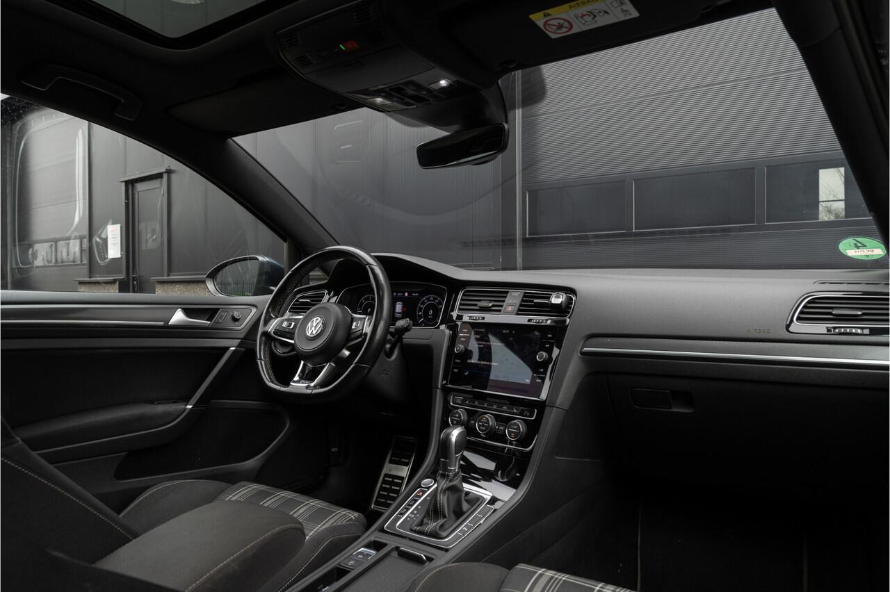 Volkswagen GOLF 2.0 TDI GTD | Virtual | Sport & Sound | Camera | Lane & Side Assis | Front Assis | ACC | D