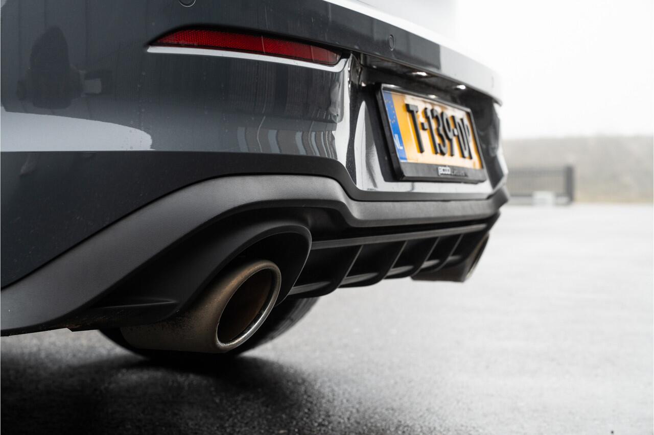 Volkswagen GOLF GTI Clubsport | 300PK | Pano | Keyless | IQ Light | Nardo | Camera | Lane & Side Assis | DCC | Sound