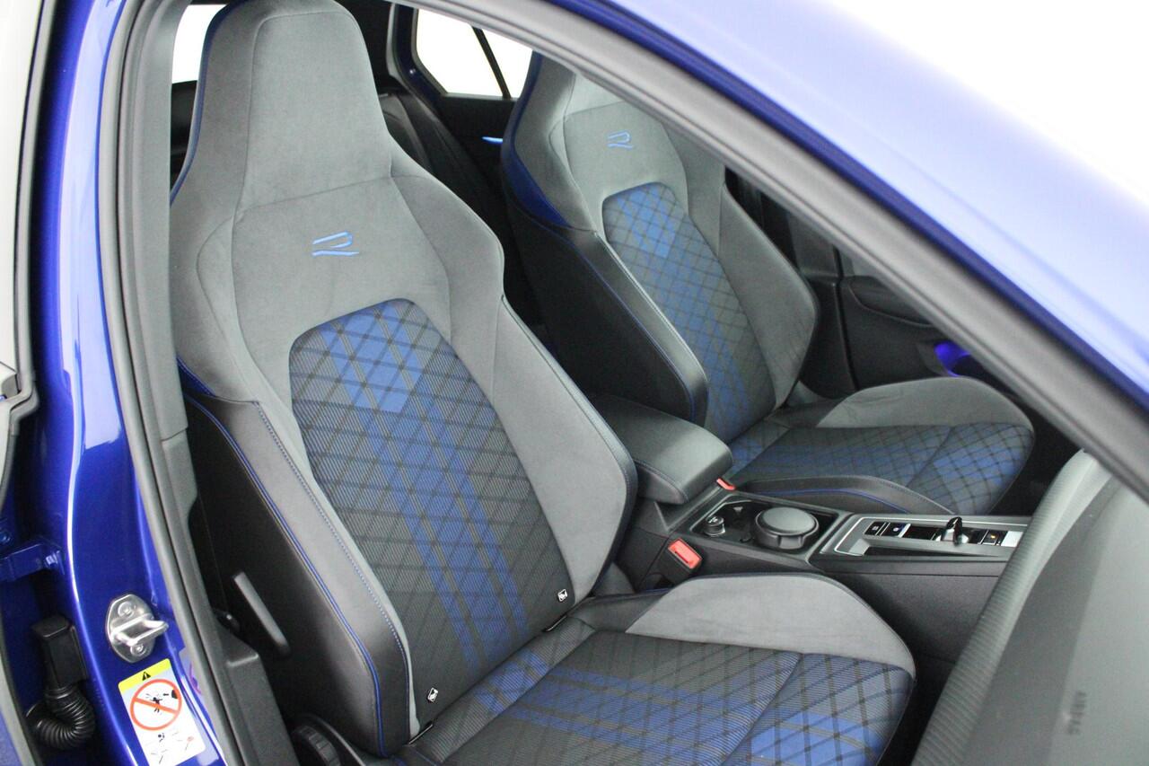 Volkswagen GOLF 2.0 TSI 320pk R 4Motion harman/kardon Camera DCC Head-Up Keyless Virtual Cockpit Navigatie