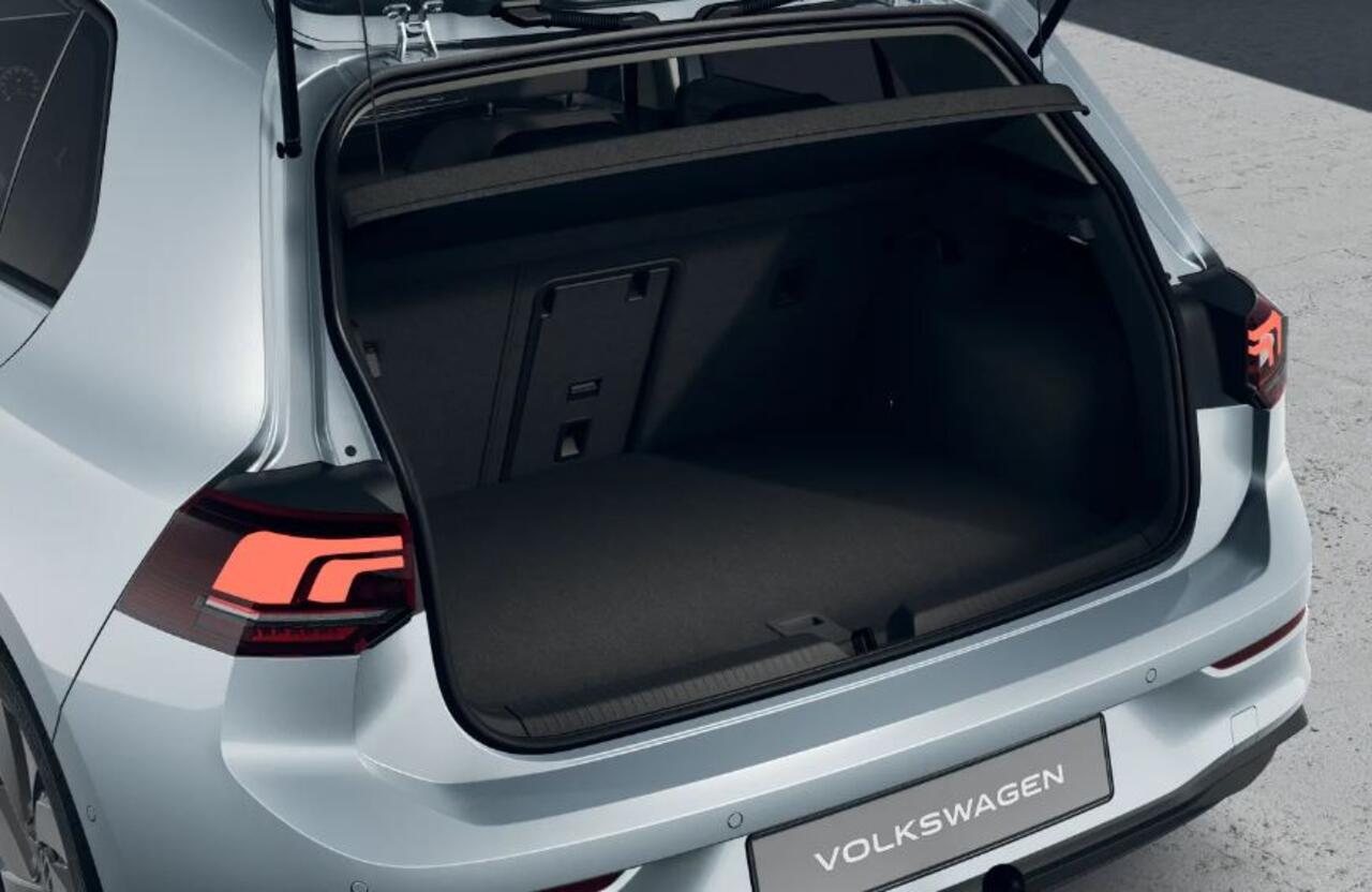 Volkswagen GOLF 1.5 eHybrid Life Edition !!!Profiteer ook van 4.000 euro inruilpremie!!!