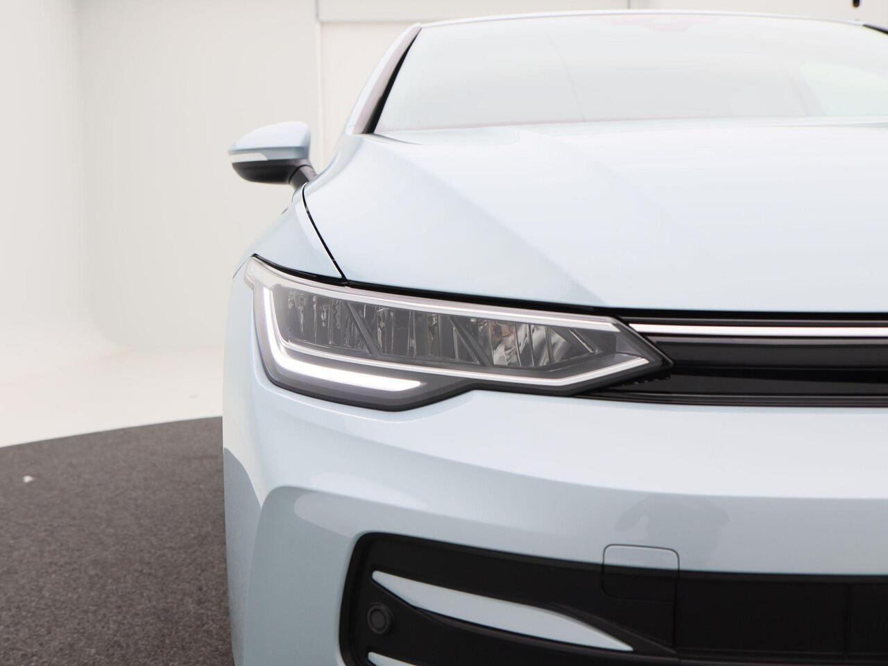 Volkswagen GOLF Life Edition 1.5 eHybrid 204 pk | 18" Velgen | Camera | Cruise Control Adaptief | Keyless | Digitale Cockpit |