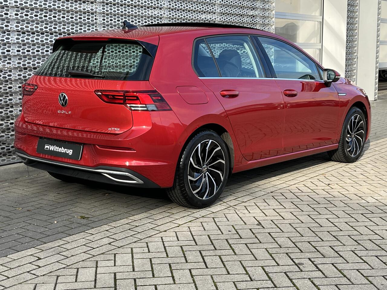 Volkswagen GOLF 1.5 eTSI 150PK Style / Panoramadak / Head-Up Display / Achteruitrijcamera / Memory Seat / Stuur + Stoelverwarming / LED-Plus **