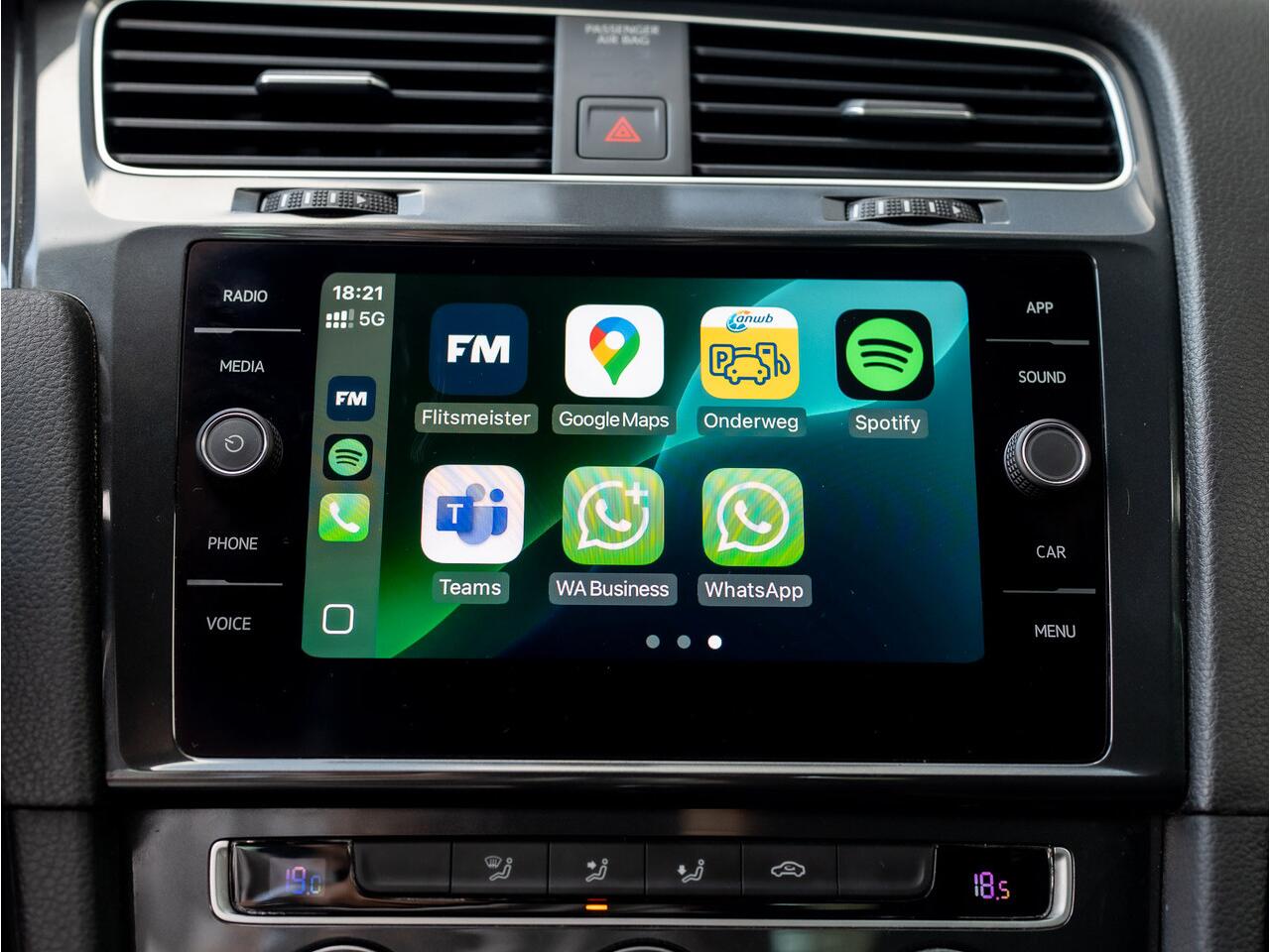 Volkswagen GOLF 1.5 TSI 130Pk Comfortline Business | Adapt. Cr. | Climate Control | Parkeersensoren V&A | Prijs Rijklaar!!