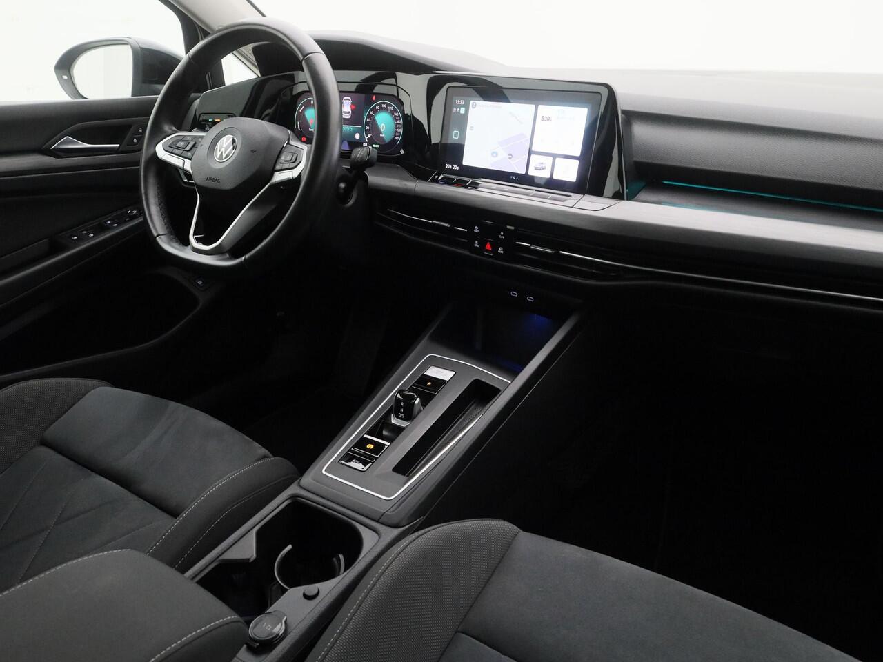 Volkswagen GOLF 1.4 eHybrid Style | ADAPTIVE | STOELMASSAGE