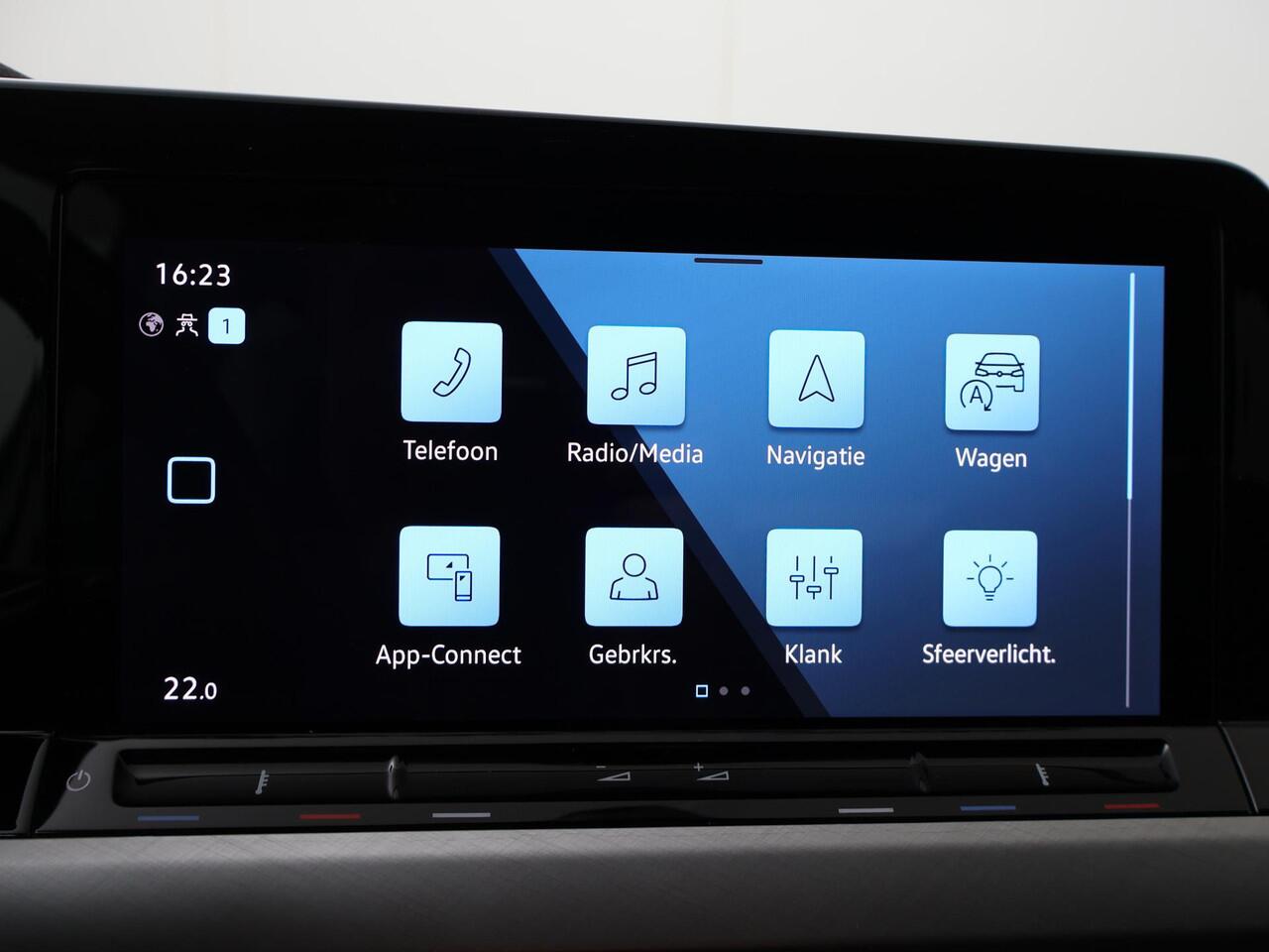 Volkswagen GOLF Variant 1.0 eTSI Life | 110 PK | Automaat | Adaptive cruise control | Apple Carplay/Android Auto |