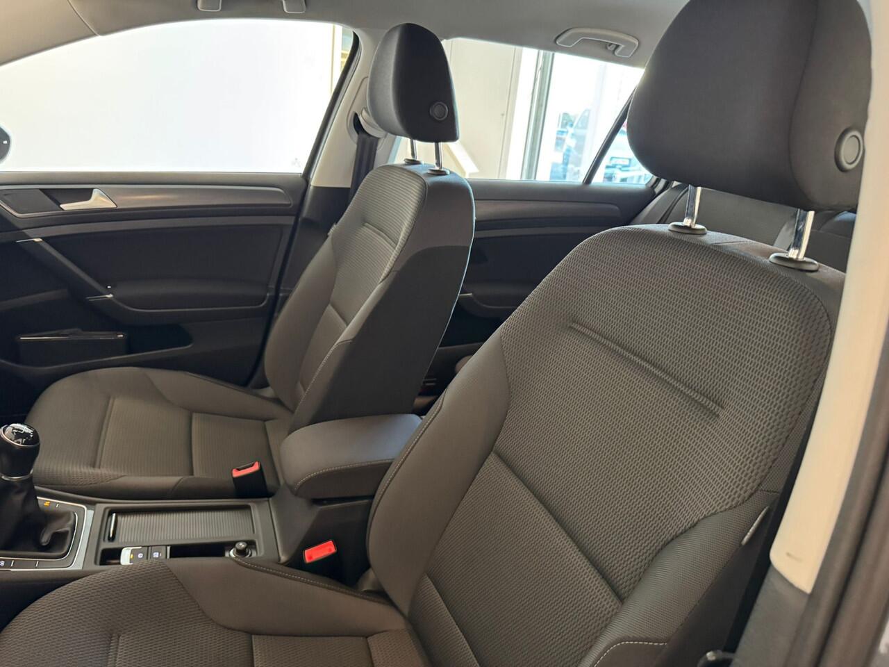 Volkswagen GOLF Variant 1.0 TSI Comfortline