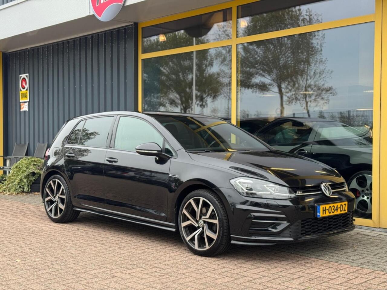Volkswagen GOLF 1.5 TSI HL Bns R