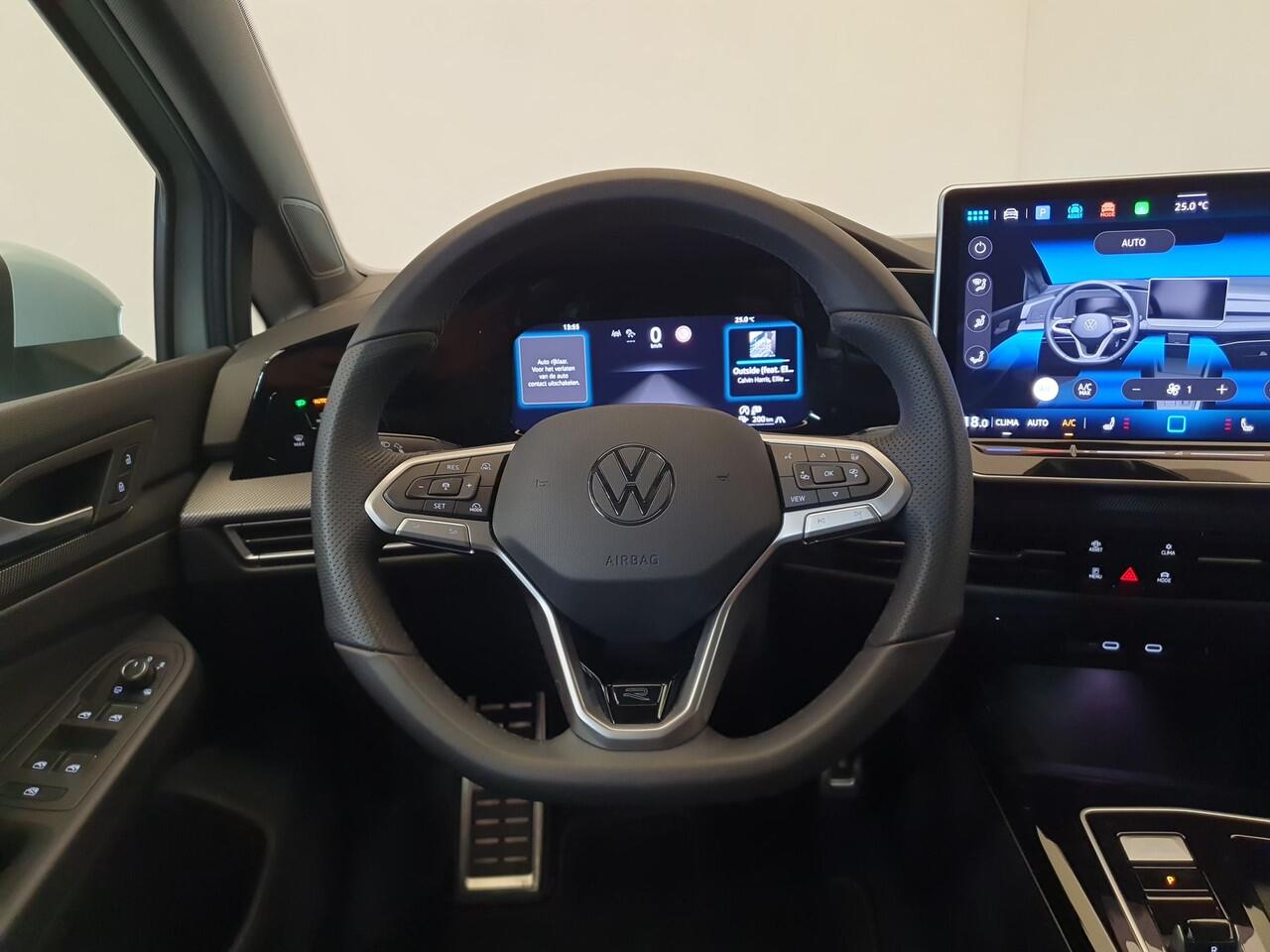 Volkswagen GOLF 8.5 1.5 eTSI 150pk DSG/AUT R-Line Panoramadak, Camera, ACC
