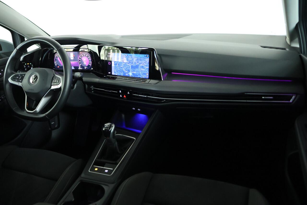 Volkswagen GOLF Variant 1.5 TSI Style / Opendak / Travelassist / IQ-LED / CarPlay